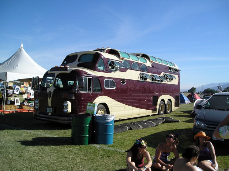 bob dylan bus