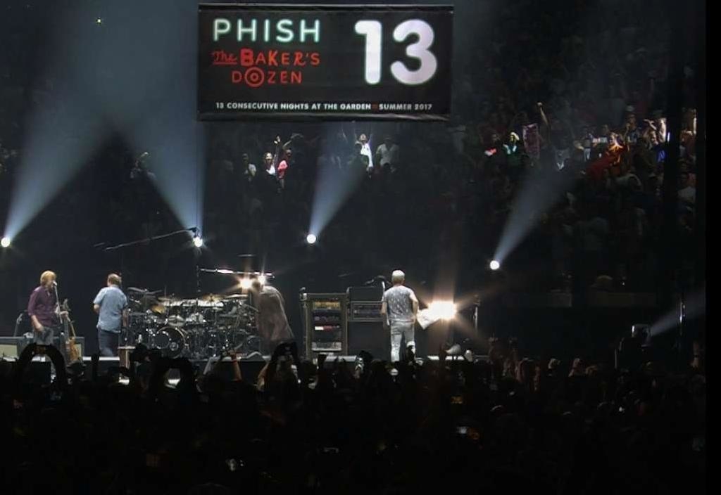 PollStar, December 19, 2017.jpg